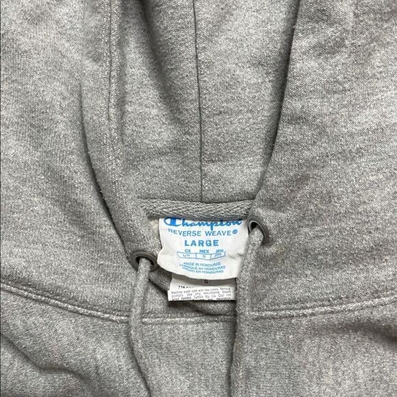 Champion Reverse Weave Hooded Kangaroo Pocket Sweatshirt - Picture 2 of 5